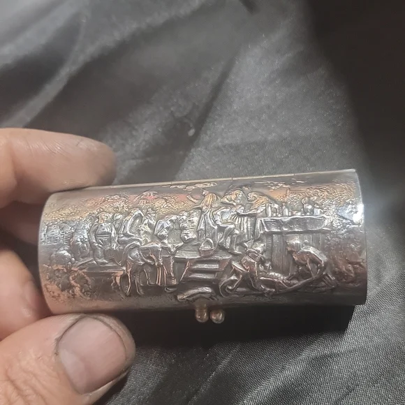 Antique Mini box For cigarette dust To throw